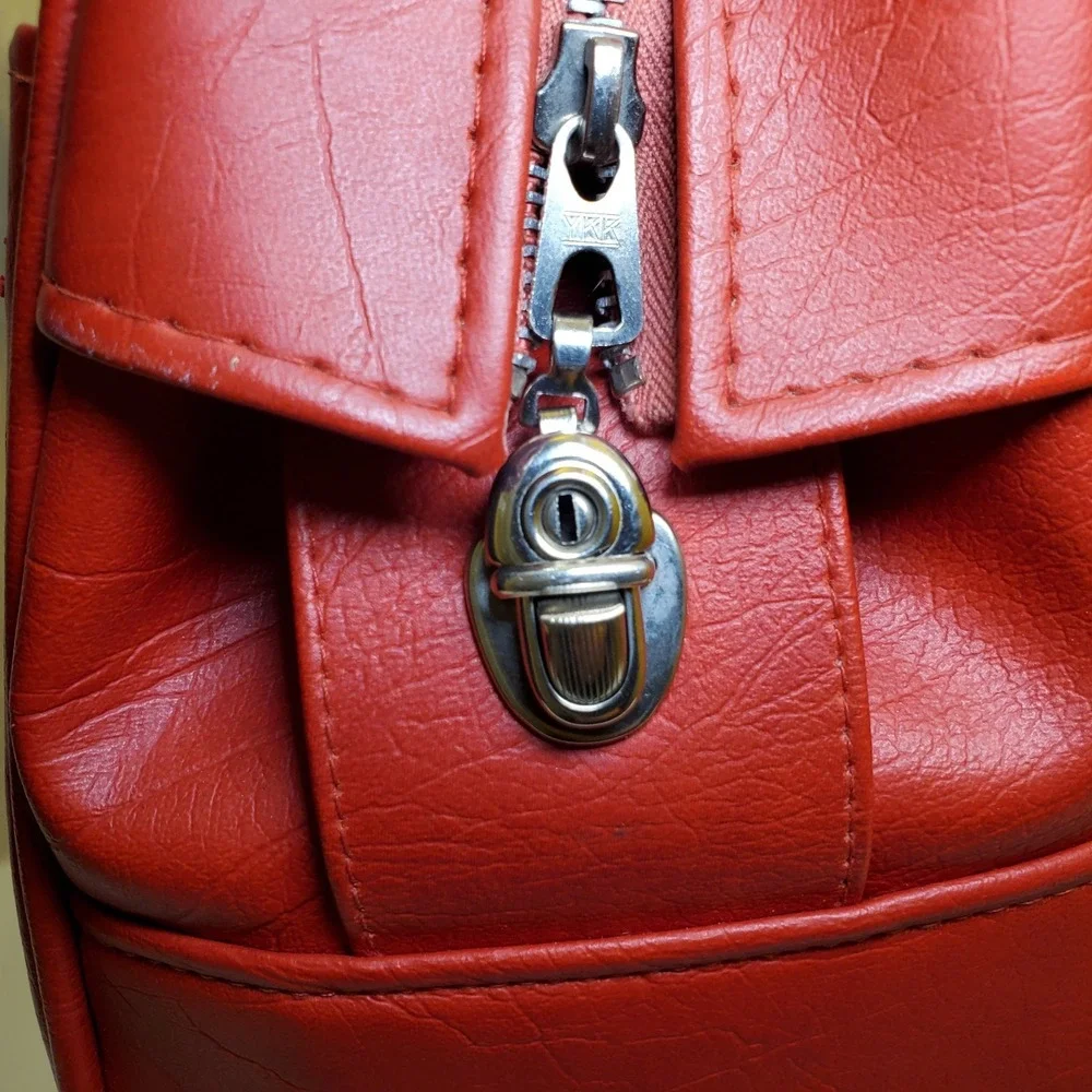 N/A vintage samsonite